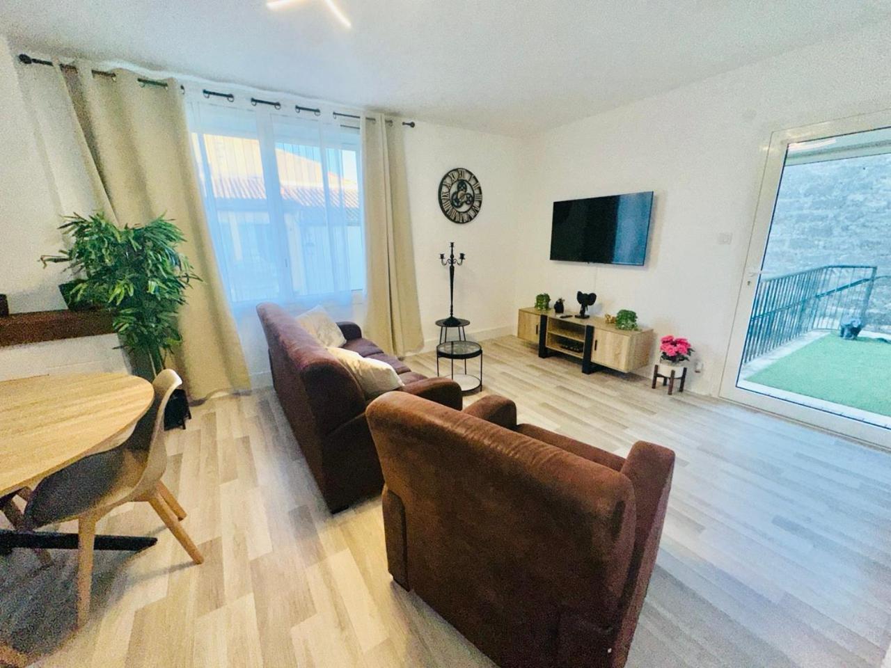 Les Appartements Du Mas - Rose Marie Aigues-Mortes Eksteriør bilde