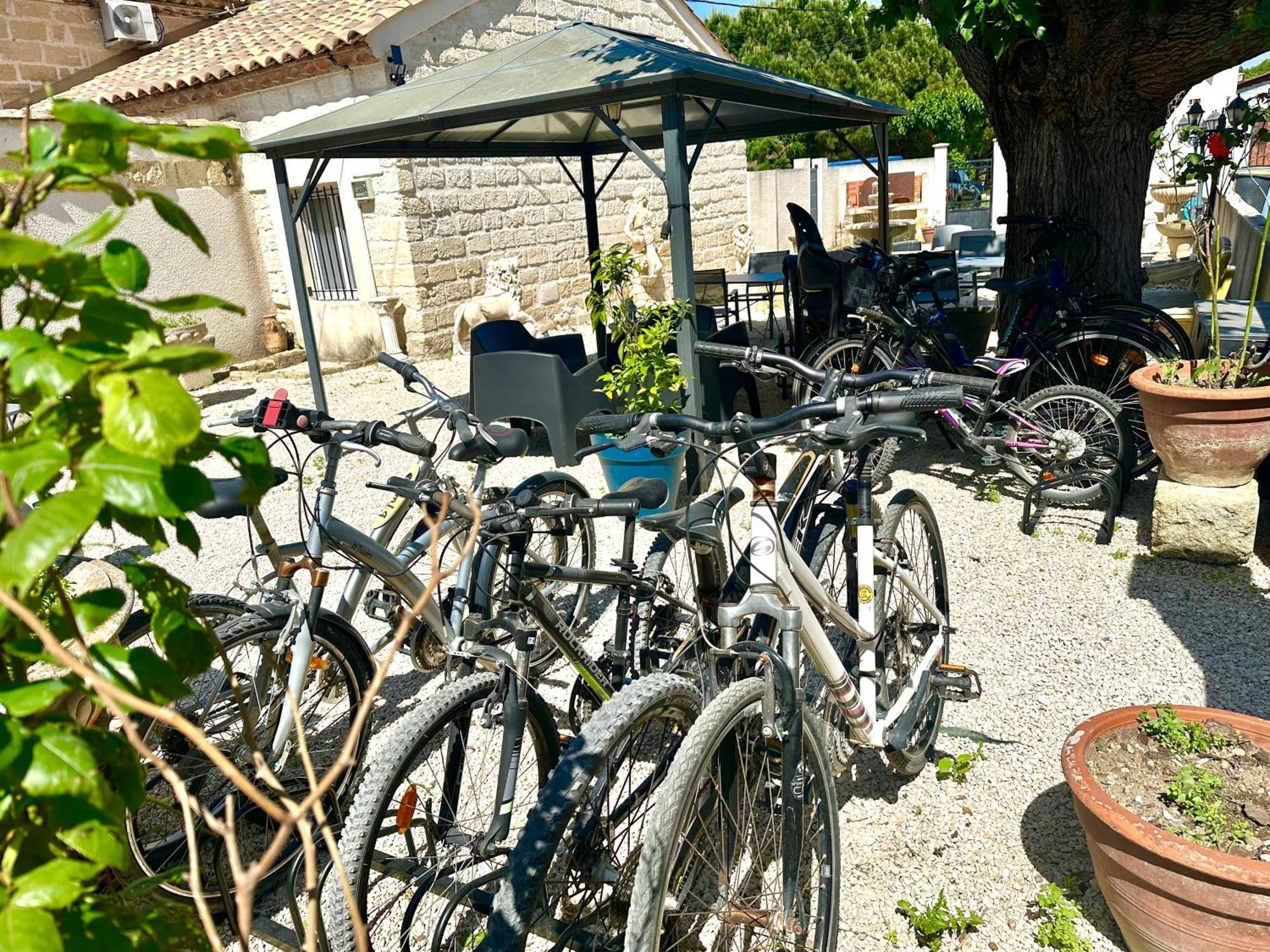 Les Appartements Du Mas - Rose Marie Aigues-Mortes Eksteriør bilde